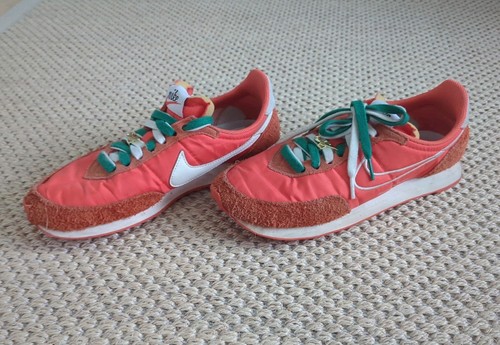 Nike waffle sole trainer - sole, 2